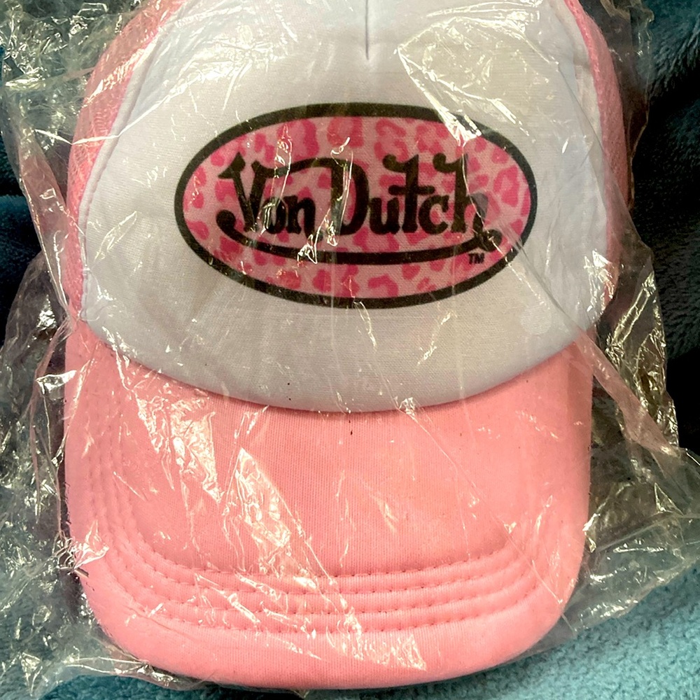 Von Dutch trucker hat